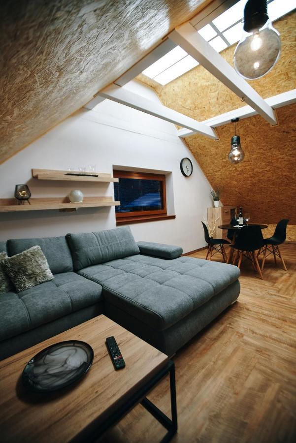 Garage Harrachov Apartment Екстериор снимка